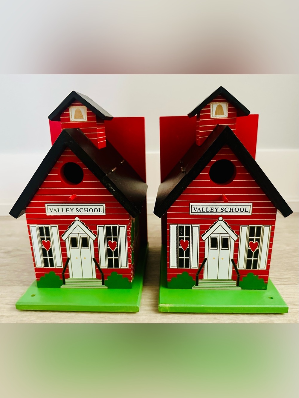 TEACHER/HOMESCHOOL, Pair (2) of Vintage School House Wooden Bookends, Storage